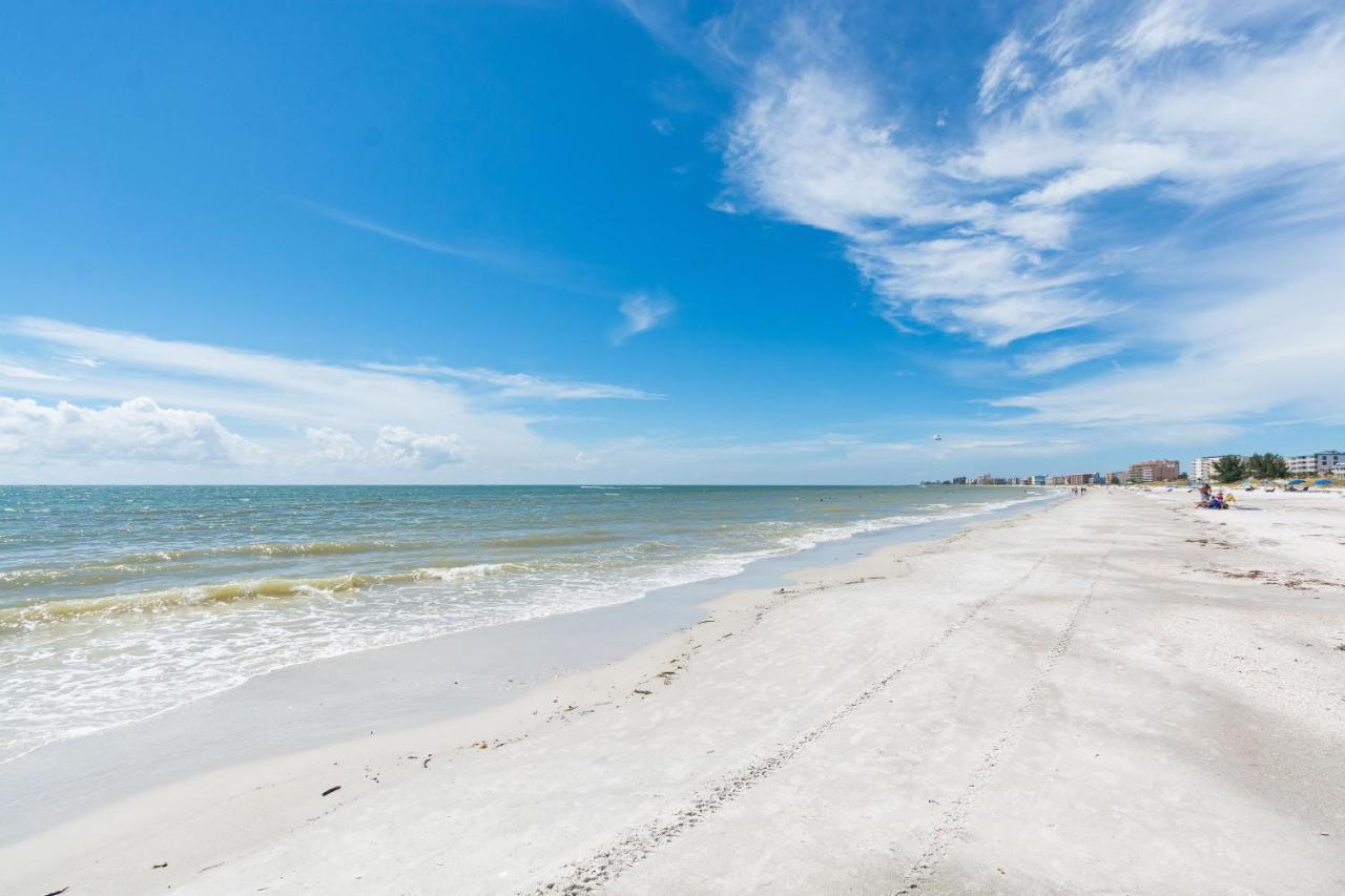 401 Beach Place Condos St. Pete Beach Esterno foto
