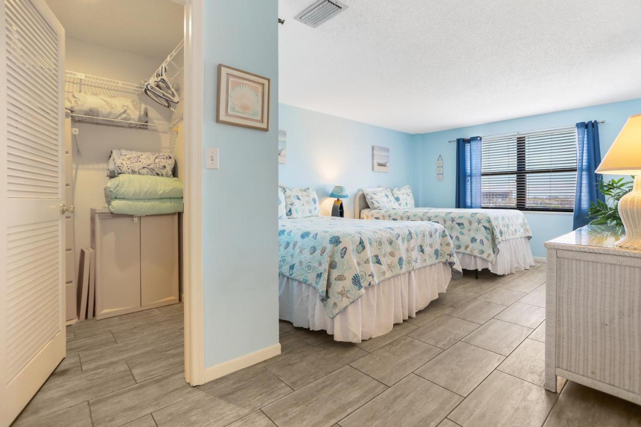 401 Beach Place Condos St. Pete Beach Esterno foto