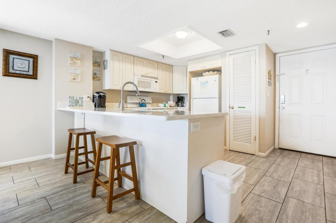 401 Beach Place Condos St. Pete Beach Esterno foto